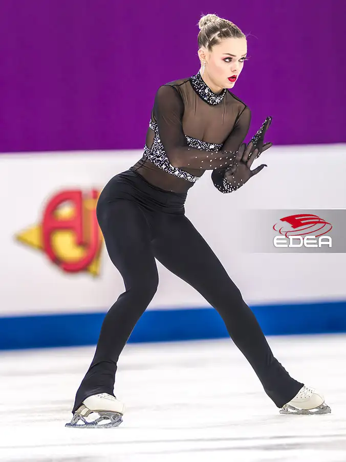 Ice Gallery Skates U.S.